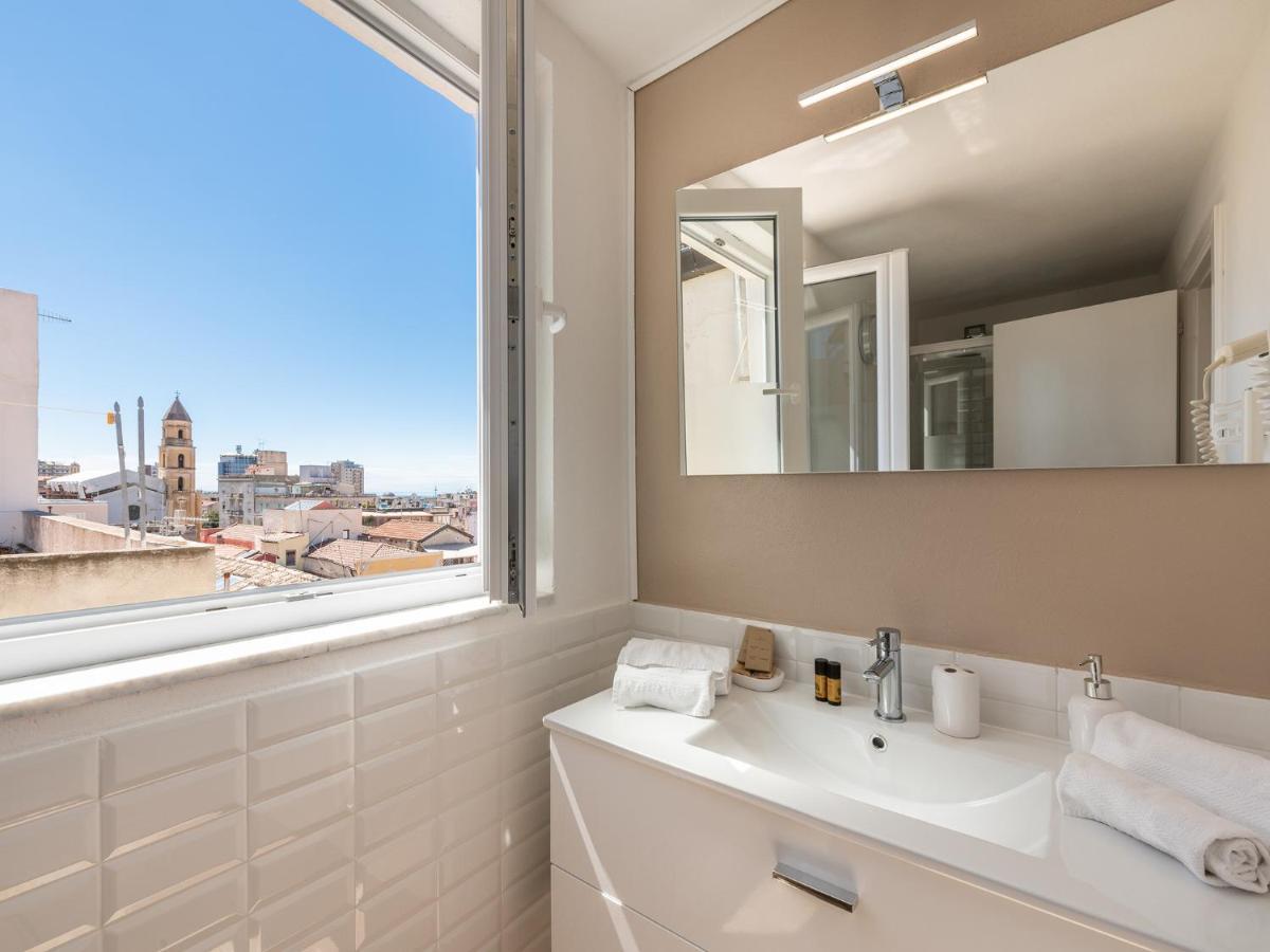 Casa Alla Marina Del Porto Di Cagliariアパートメント エクステリア 写真